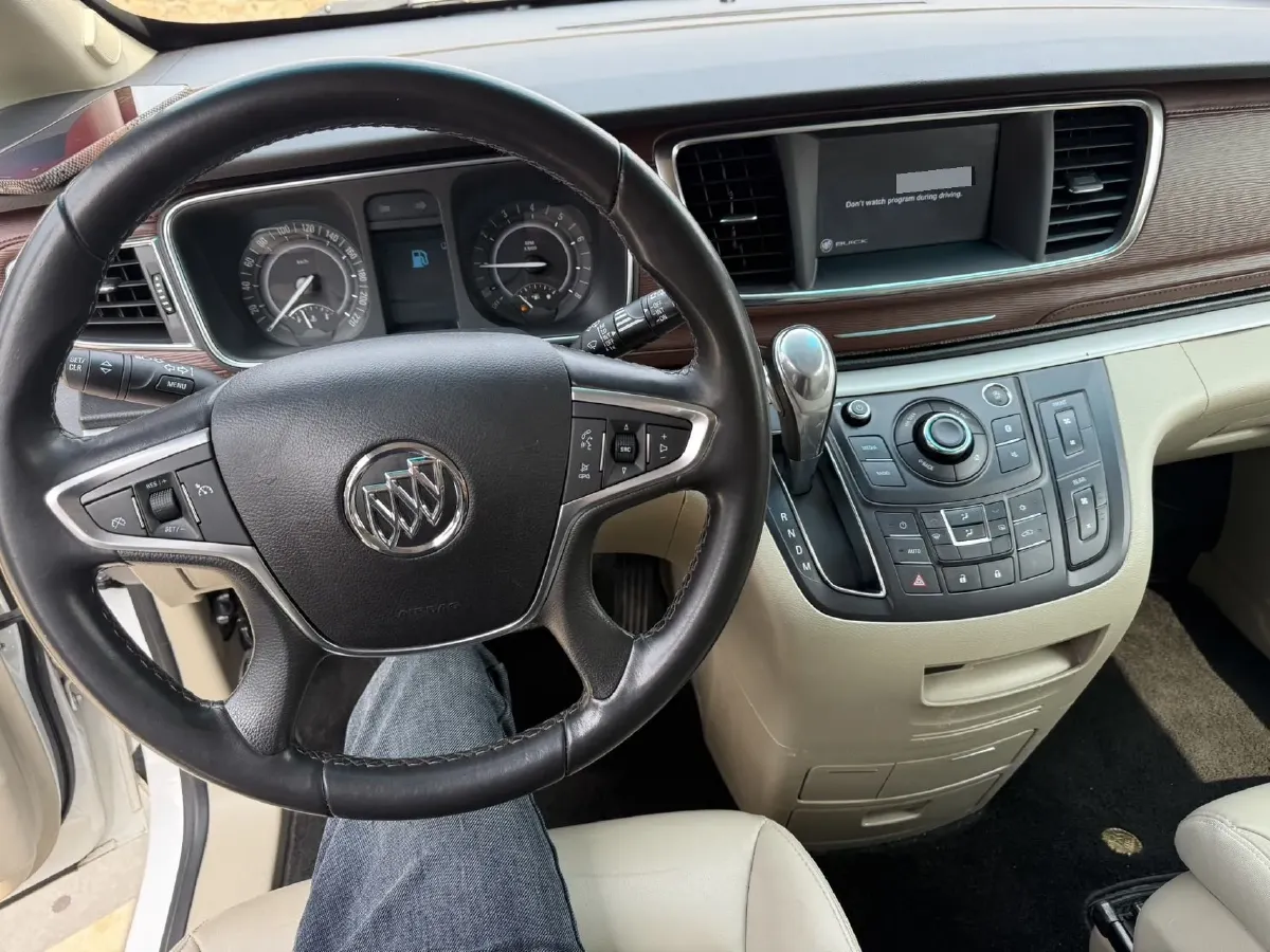 2018 Buick GL8 2.0T 260HP L4 6AT,autocango,china used car exporter,china ev exporter,chinese used car exporter,chinese used ev exporter