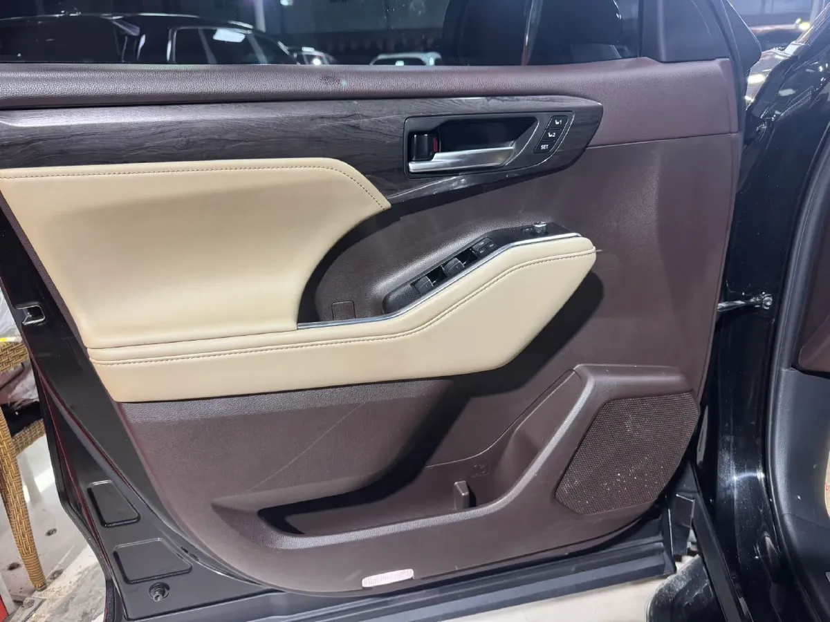 2022 Toyota Highlander 2.5L 192HP L4 E-CVT Hybrid,autocango,china used car exporter,china ev exporter,chinese used car exporter,chinese used ev exporter