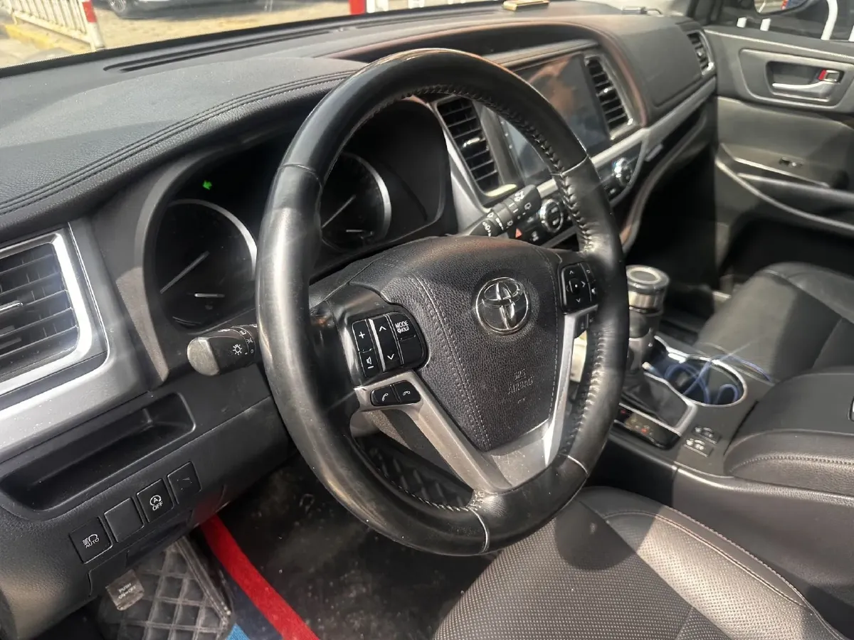 2018 Toyota Highlander 2.0T 220HP L4 6AT,autocango,china used car exporter,china ev exporter,chinese used car exporter,chinese used ev exporter