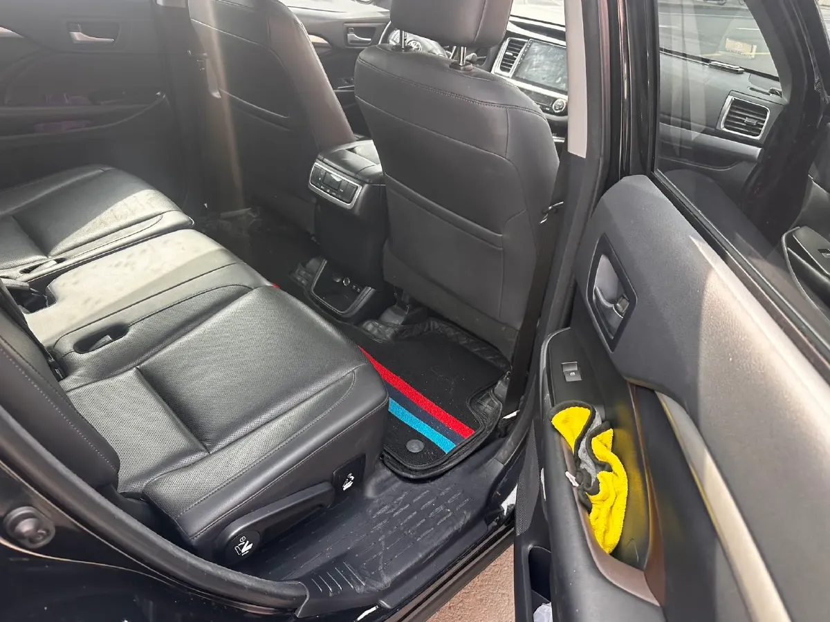 2018 Toyota Highlander 2.0T 220HP L4 6AT,autocango,china used car exporter,china ev exporter,chinese used car exporter,chinese used ev exporter