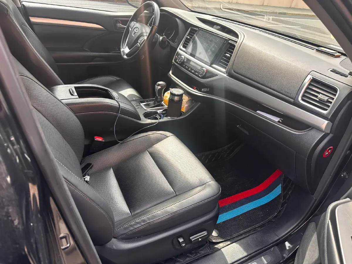 2018 Toyota Highlander 2.0T 220HP L4 6AT,autocango,china used car exporter,china ev exporter,chinese used car exporter,chinese used ev exporter