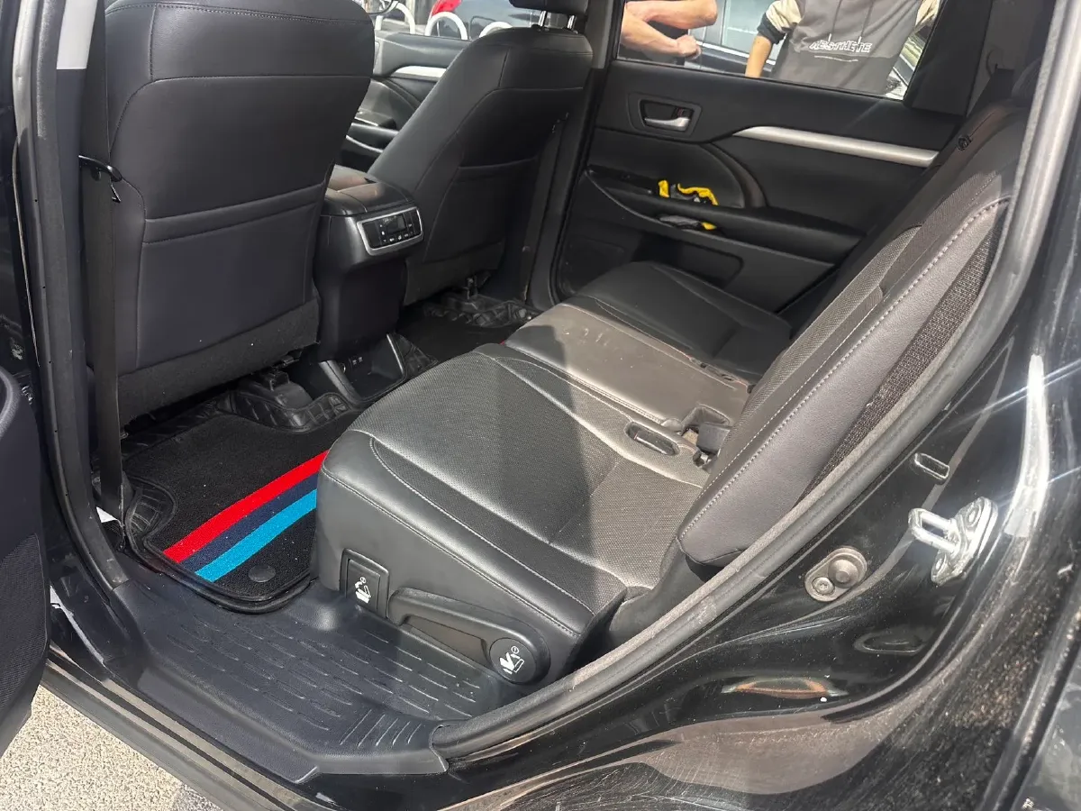 2018 Toyota Highlander 2.0T 220HP L4 6AT,autocango,china used car exporter,china ev exporter,chinese used car exporter,chinese used ev exporter