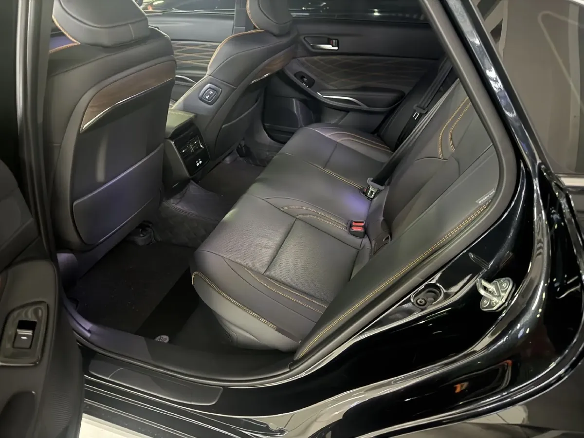 2024 Toyota Avalon 2.0L 152HP L4 E-CVT Hybrid,autocango,china used car exporter,china ev exporter,chinese used car exporter,chinese used ev exporter