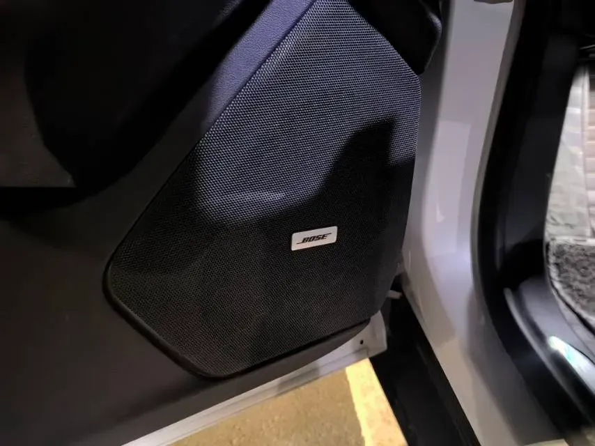 2020 Cadillac XT5 2.0T 237HP L4 9AT,autocango,china used car exporter,china ev exporter,chinese used car exporter,chinese used ev exporter