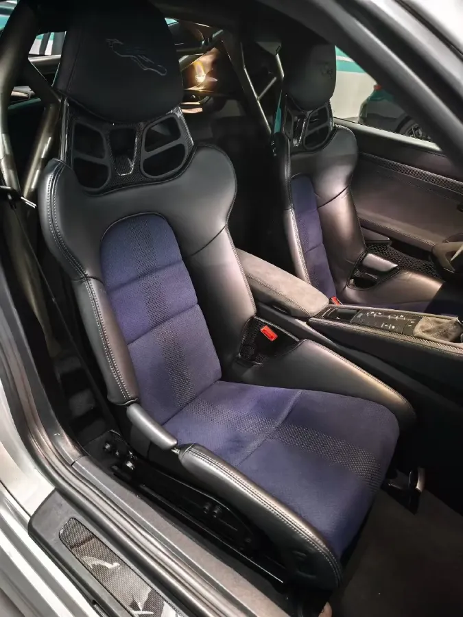 2022 Porsche 718 4.0L 500HP H6 7DCT,autocango,china used car exporter,china ev exporter,chinese used car exporter,chinese used ev exporter