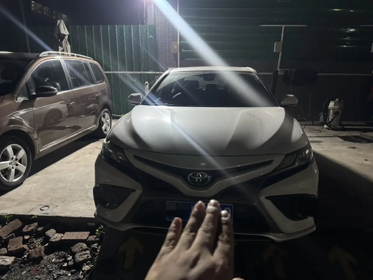 2021 Toyota Camry 2.5L 209HP L4 8AT,autocango,china used car exporter,china ev exporter,chinese used car exporter,chinese used ev exporter