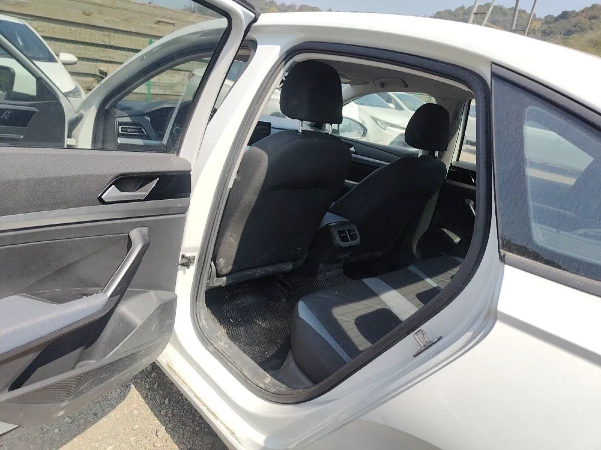 2023 Volkswagen Lavida 1.5L 113HP L4 6AT,autocango,china used car exporter,china ev exporter,chinese used car exporter,chinese used ev exporter