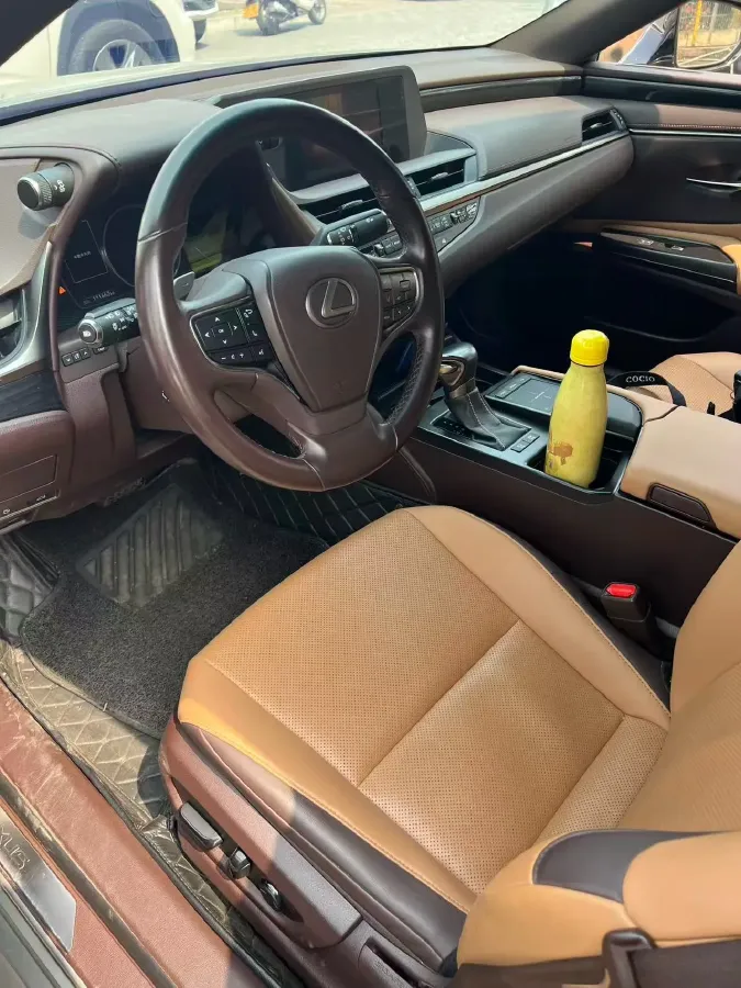 2018 Lexus ES 2.5L 178HP L4 E-CVT Hybrid,autocango,china used car exporter,china ev exporter,chinese used car exporter,chinese used ev exporter