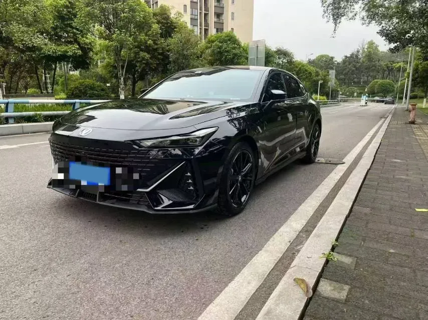 2022 ChangAn UNI-V 1.5T 188HP L4 7DCT,autocango,china used car exporter,china ev exporter,chinese used car exporter,chinese used ev exporter