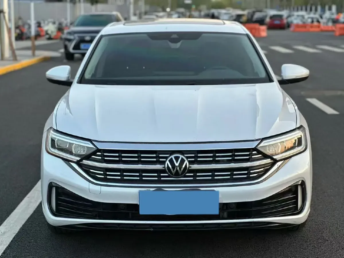 2023 Volkswagen Sagitar 1.5T 160HP L4 7DCT,autocango,china used car exporter,china ev exporter,chinese used car exporter,chinese used ev exporter
