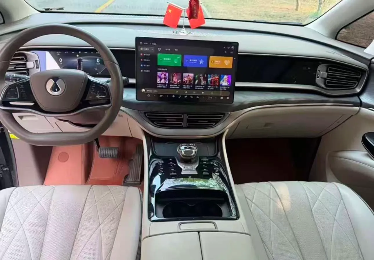 2022 HongQi HS7 3.0T 337HP V6 8AT,autocango,china used car exporter,china ev exporter,chinese used car exporter,chinese used ev exporter