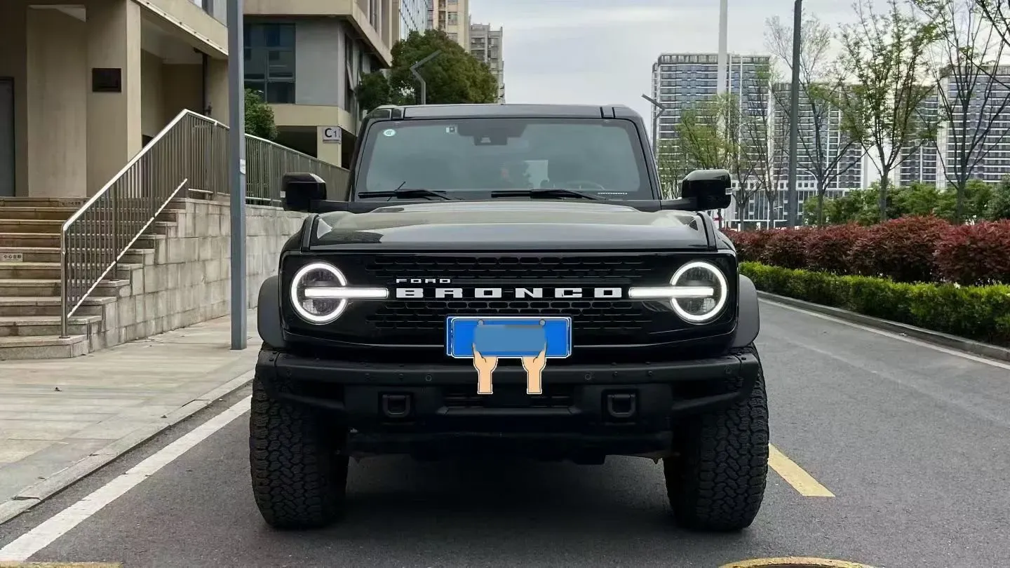 2024 Ford Bronco 2.3T 275HP L4 10AT,autocango,china used car exporter,china ev exporter,chinese used car exporter,chinese used ev exporter