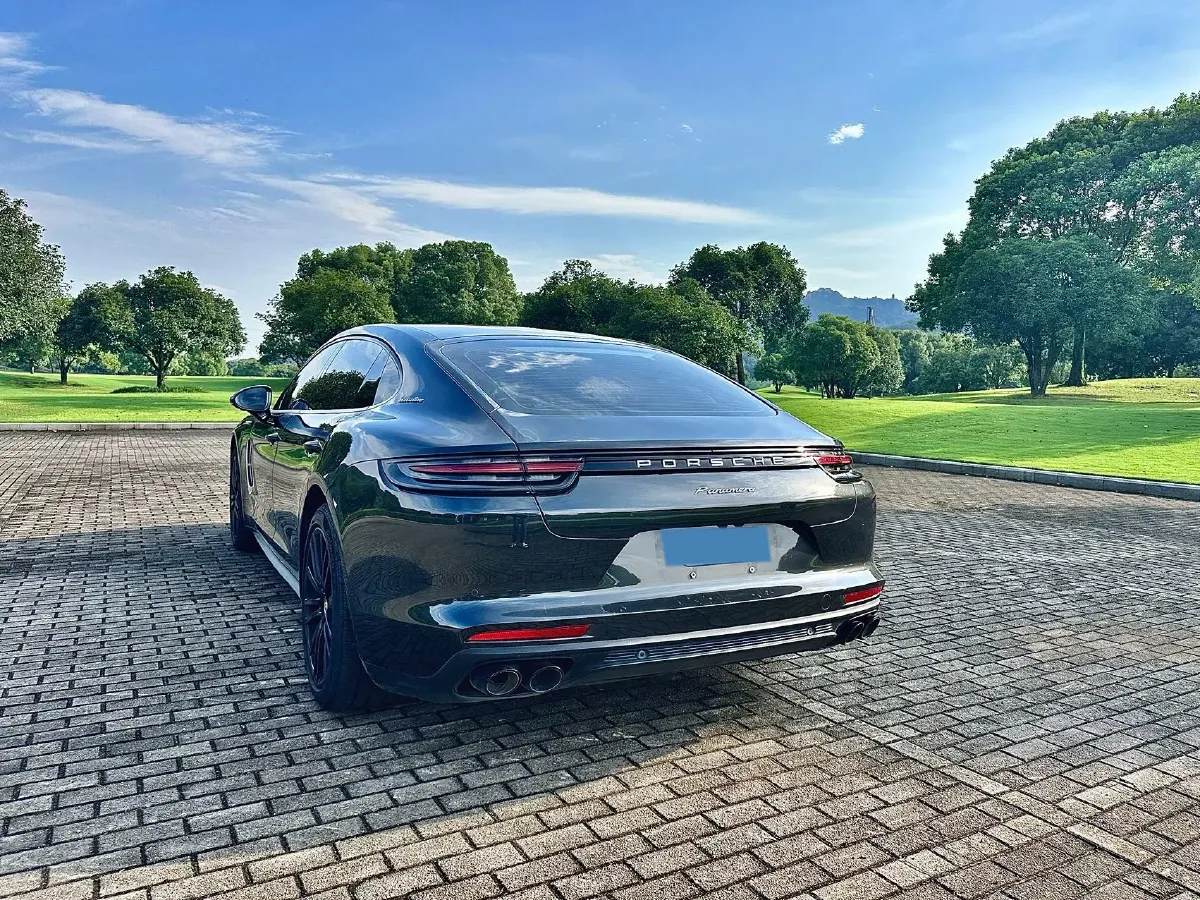 2019 Porsche Panamera 2.9T 330HP V6 8DCT,autocango,china used car exporter,china ev exporter,chinese used car exporter,chinese used ev exporter