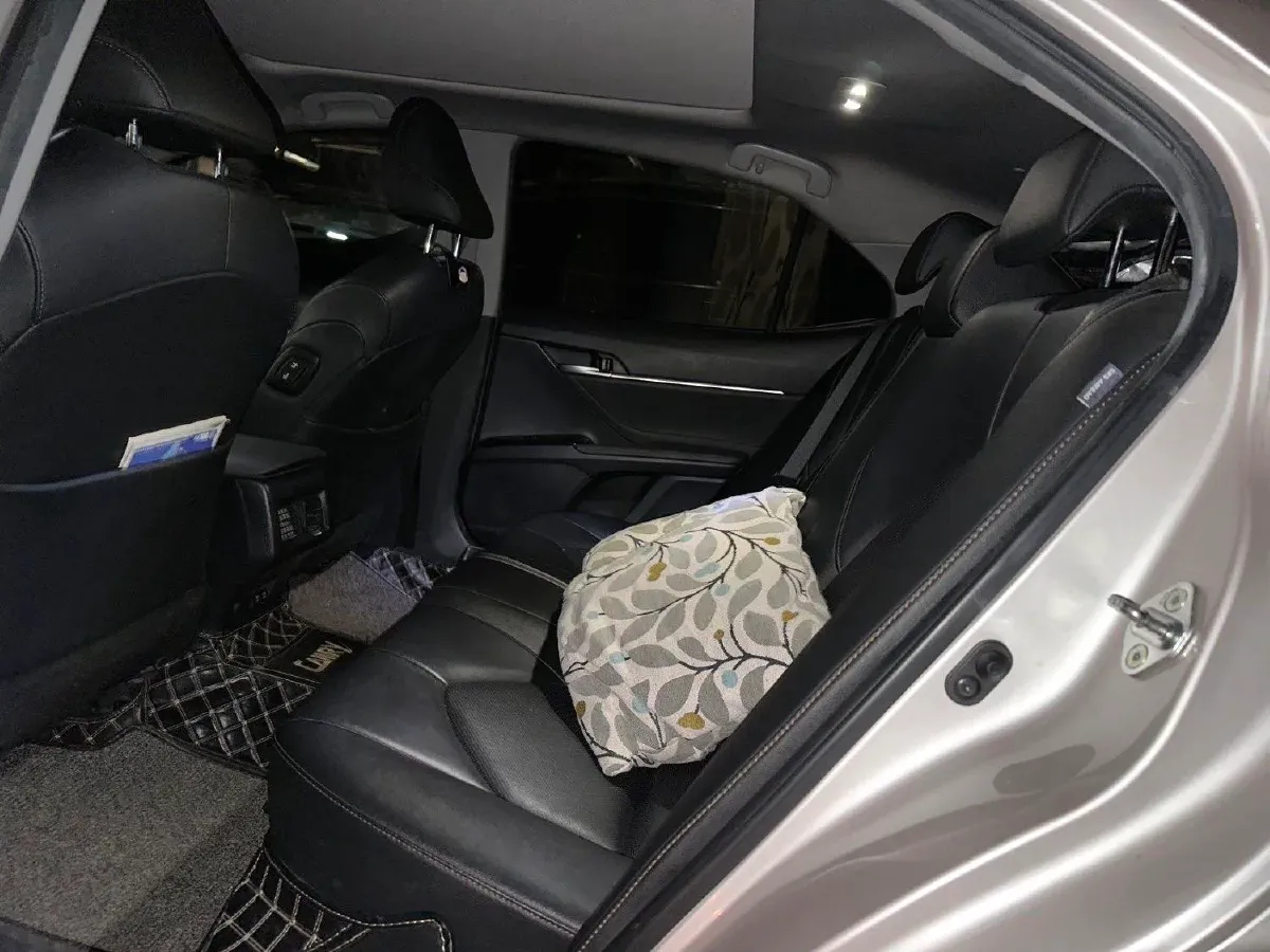 2019 Toyota Camry 2.5L 209HP L4 8AT,autocango,china used car exporter,china ev exporter,chinese used car exporter,chinese used ev exporter