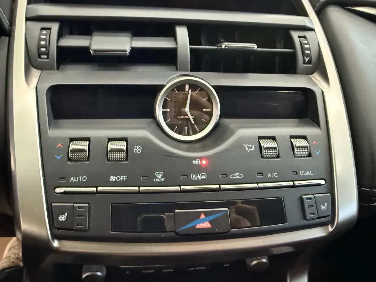 2020 Lexus NX 2.0L 150HP L4 CVT,autocango,china used car exporter,china ev exporter,chinese used car exporter,chinese used ev exporter