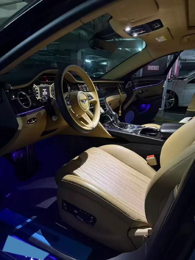 2022 Bentley Flying Spur 4.0T 550HP V8 8DCT,autocango,china used car exporter,china ev exporter,chinese used car exporter,chinese used ev exporter