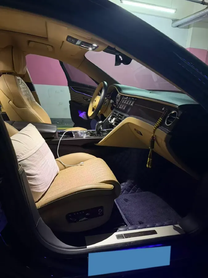2022 Bentley Flying Spur 4.0T 550HP V8 8DCT,autocango,china used car exporter,china ev exporter,chinese used car exporter,chinese used ev exporter