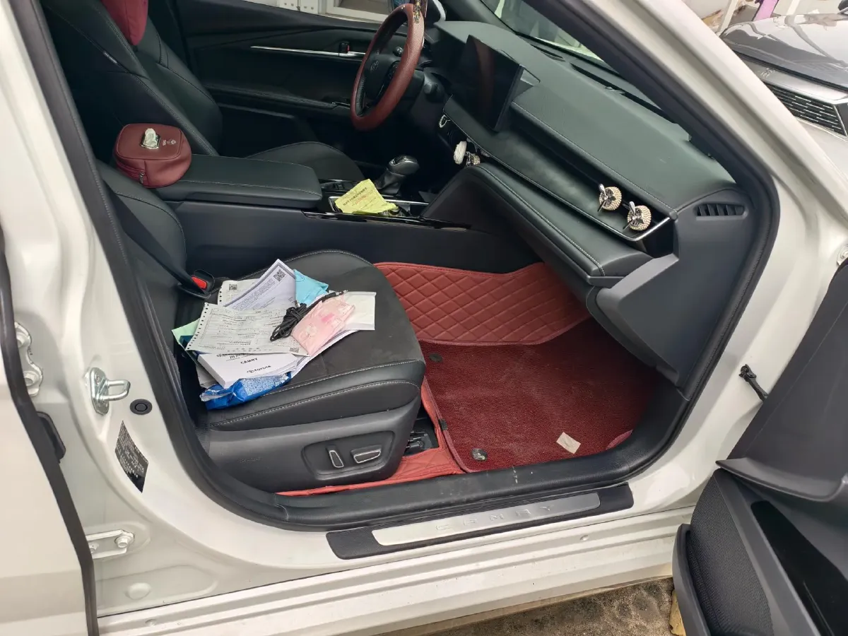 2024 Toyota Camry 2.0L 152HP L4 E-CVT Hybrid,autocango,china used car exporter,china ev exporter,chinese used car exporter,chinese used ev exporter