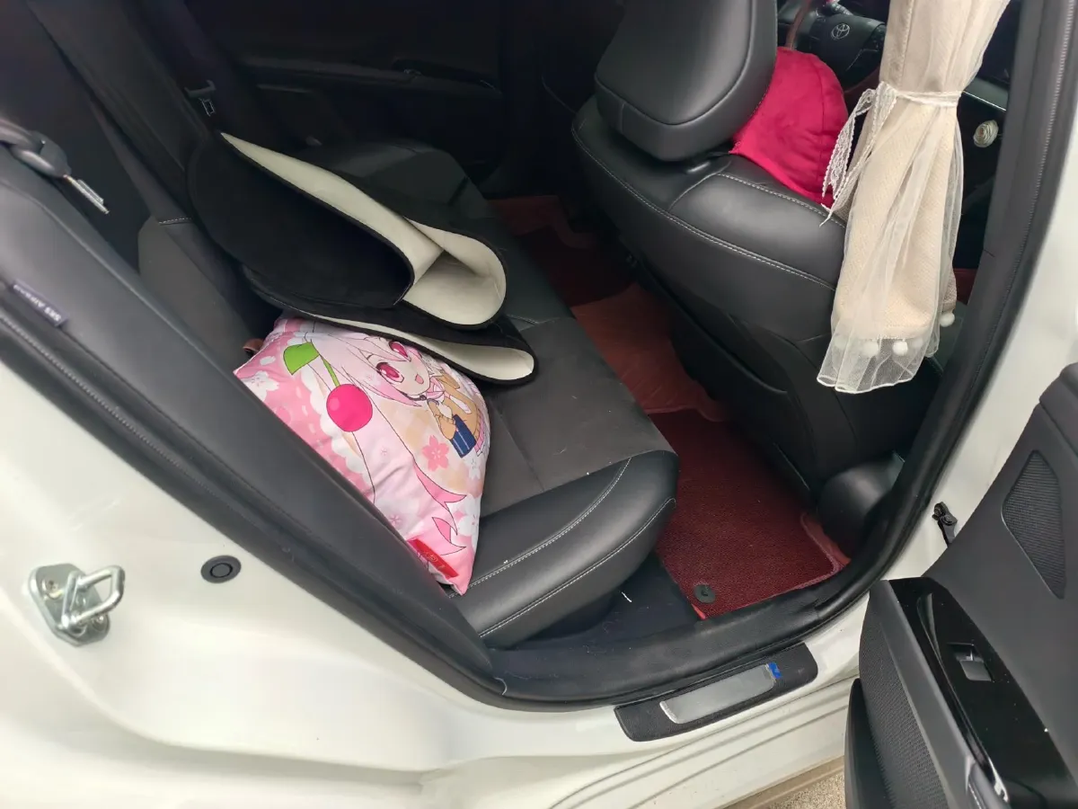 2024 Toyota Camry 2.0L 152HP L4 E-CVT Hybrid,autocango,china used car exporter,china ev exporter,chinese used car exporter,chinese used ev exporter