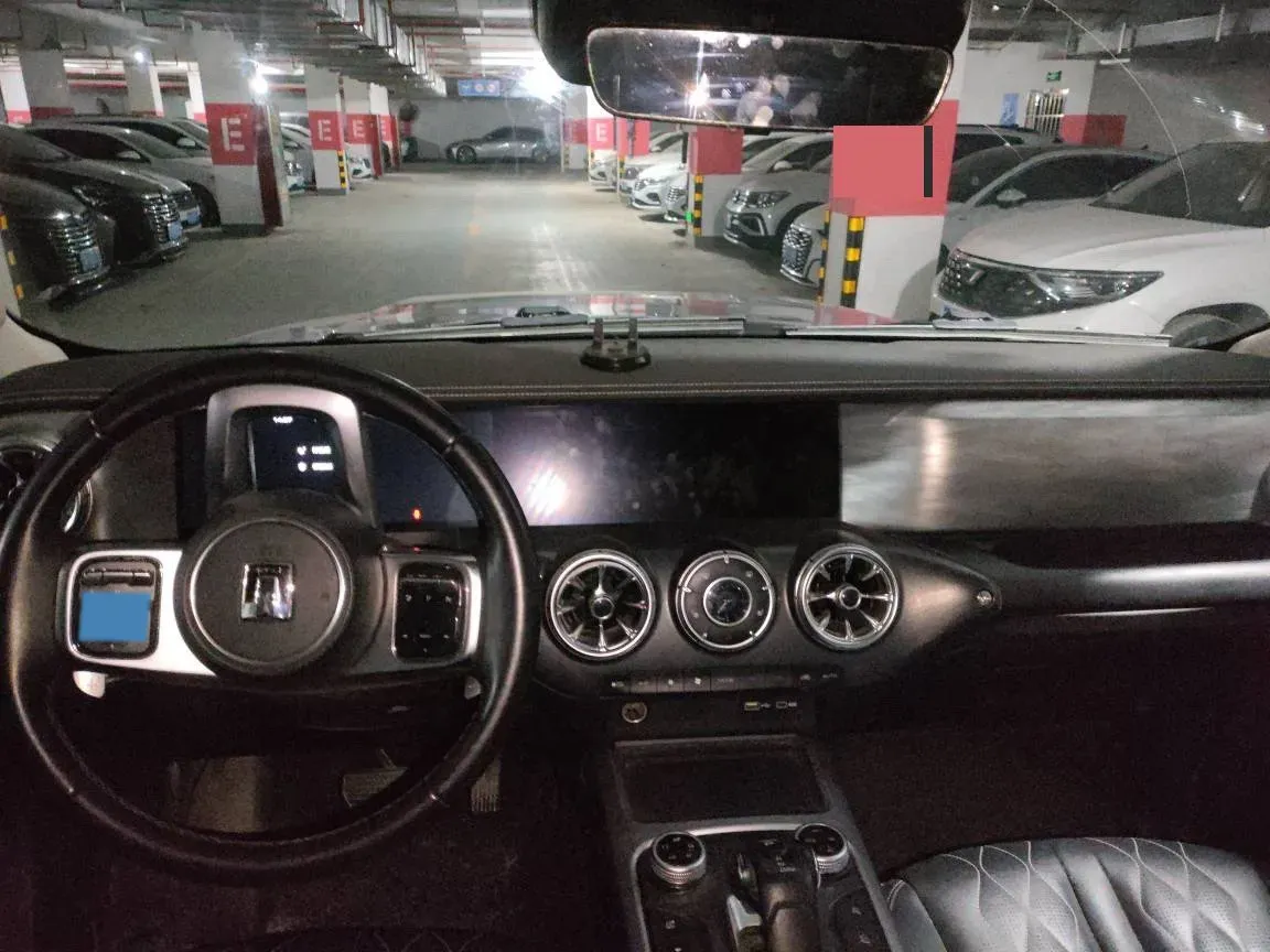 2021 Tank 300 2.0T 227HP L4 8AT,autocango,china used car exporter,china ev exporter,chinese used car exporter,chinese used ev exporter