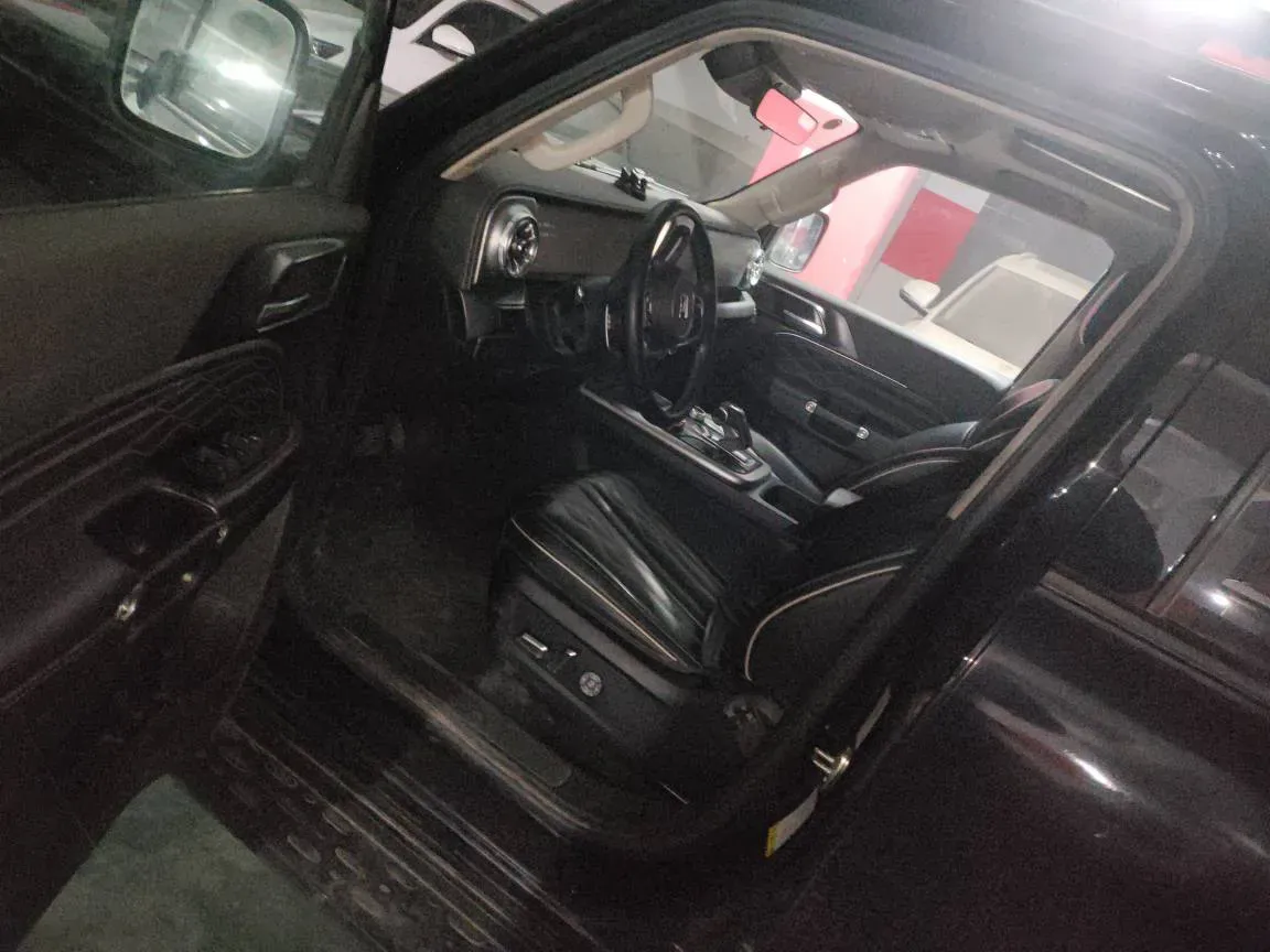 2021 Tank 300 2.0T 227HP L4 8AT,autocango,china used car exporter,china ev exporter,chinese used car exporter,chinese used ev exporter