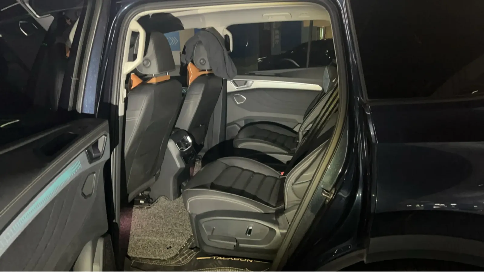 2022 Volkswagen Talagon 2.0T 220HP L4 7DCT,autocango,china used car exporter,china ev exporter,chinese used car exporter,chinese used ev exporter