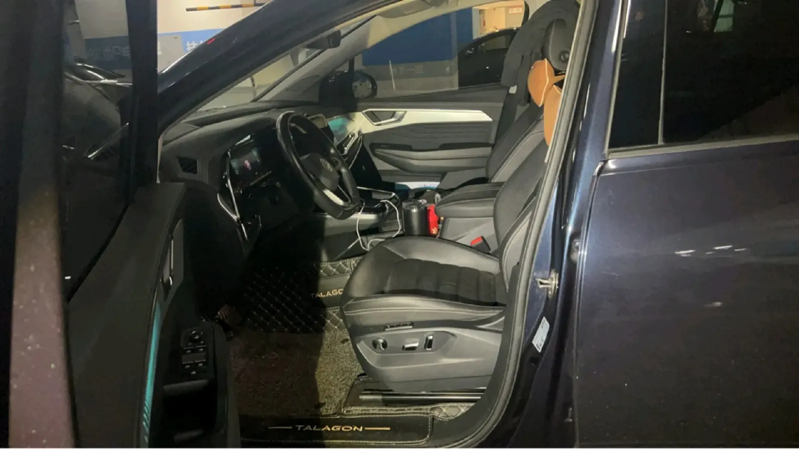 2022 Volkswagen Talagon 2.0T 220HP L4 7DCT,autocango,china used car exporter,china ev exporter,chinese used car exporter,chinese used ev exporter