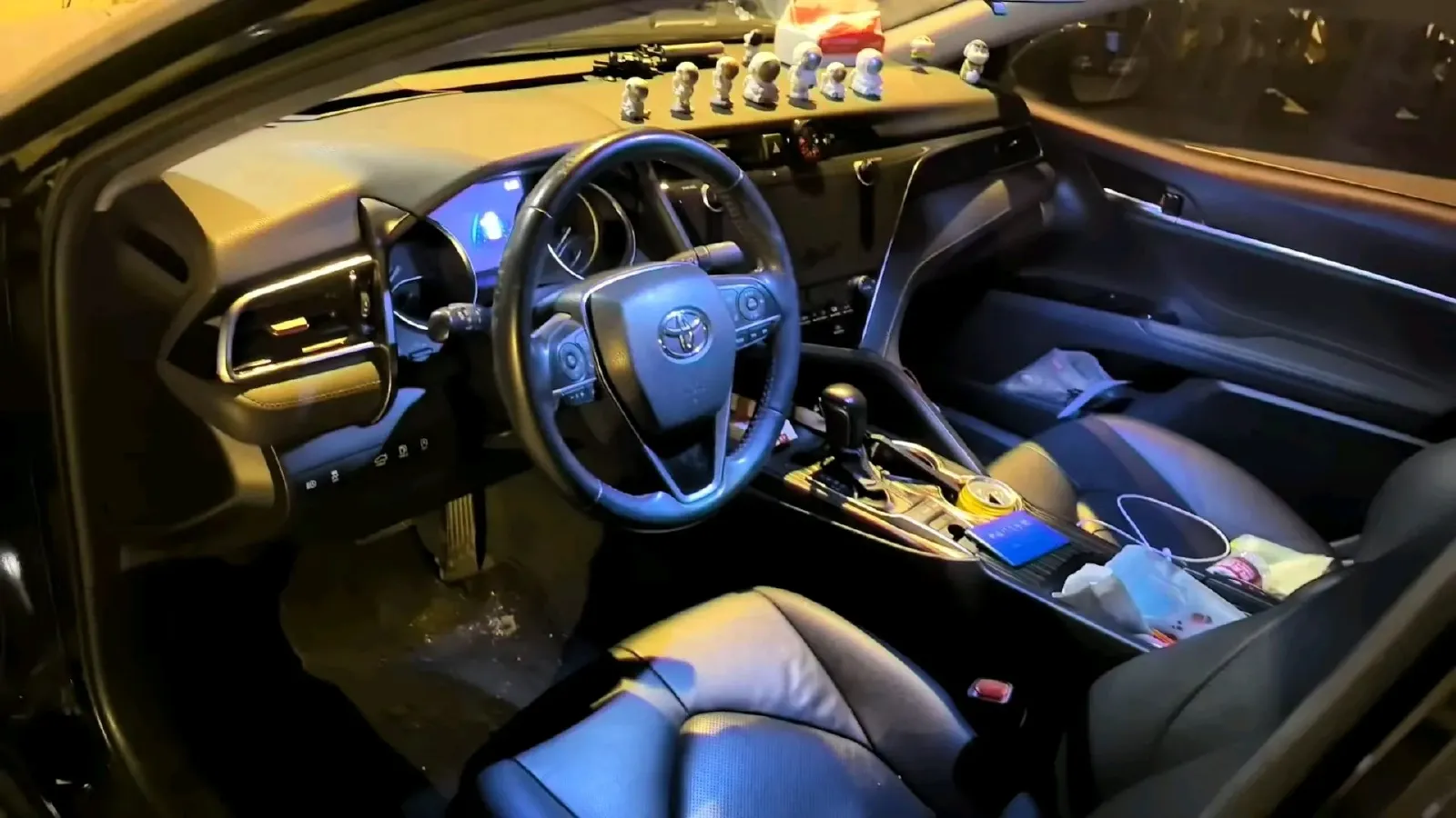 2019 Toyota Camry 2.5L 209HP L4 8AT,autocango,china used car exporter,china ev exporter,chinese used car exporter,chinese used ev exporter