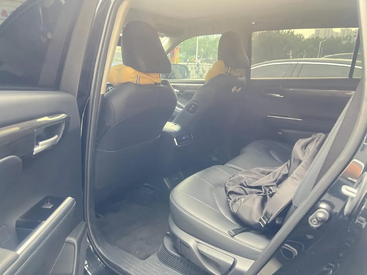 2024 Toyota Highlander 2.5L 189HP L4 E-CVT Hybrid,autocango,china used car exporter,china ev exporter,chinese used car exporter,chinese used ev exporter