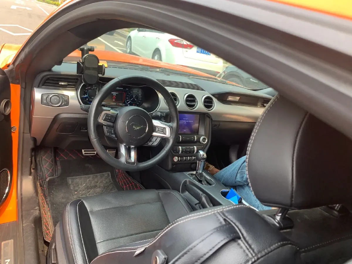 2021 Ford Mustang 2.3T 299HP L4 10AT,autocango,china used car exporter,china ev exporter,chinese used car exporter,chinese used ev exporter