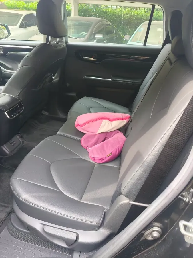 2023 Toyota Highlander 2.5L 189HP L4 E-CVT Hybrid,autocango,china used car exporter,china ev exporter,chinese used car exporter,chinese used ev exporter