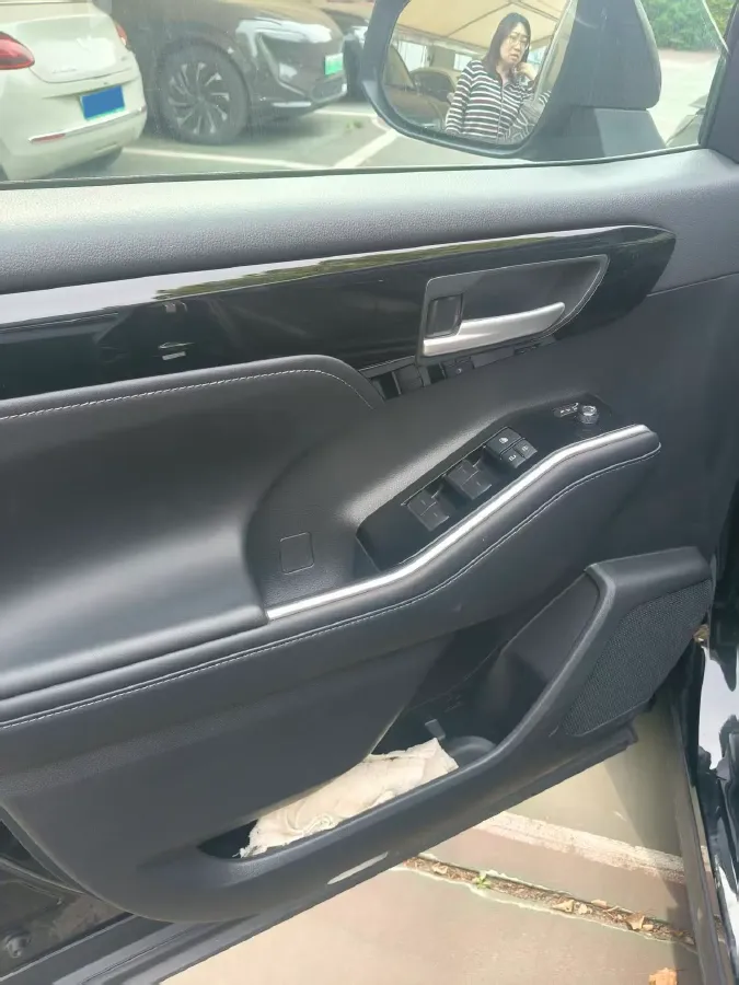 2023 Toyota Highlander 2.5L 189HP L4 E-CVT Hybrid,autocango,china used car exporter,china ev exporter,chinese used car exporter,chinese used ev exporter