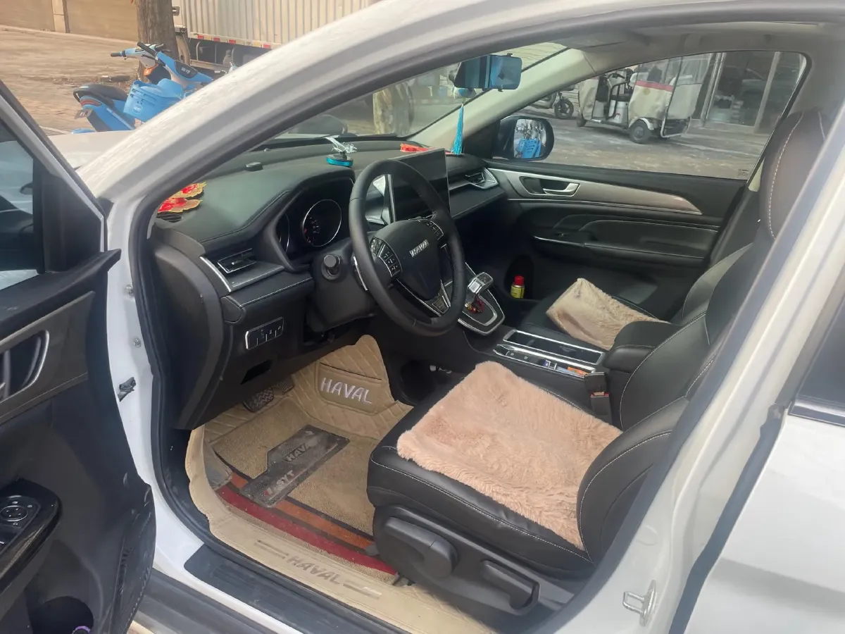 2023 Haval M6 1.5T 150HP L4 7DCT,autocango,china used car exporter,china ev exporter,chinese used car exporter,chinese used ev exporter