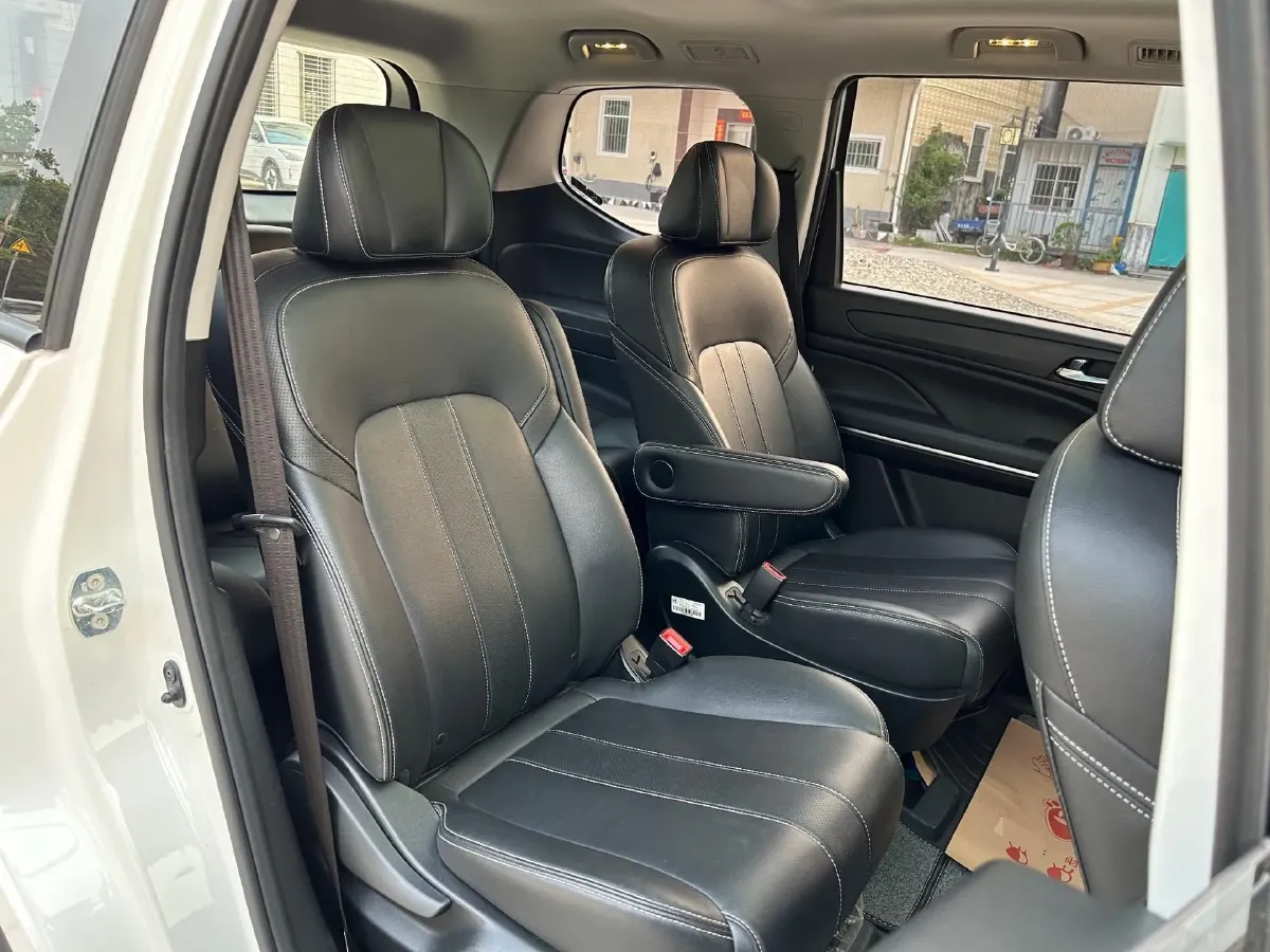 2021 GAC Trumpchi M6 1.5T 169HP L4 7DCT,autocango,china used car exporter,china ev exporter,chinese used car exporter,chinese used ev exporter