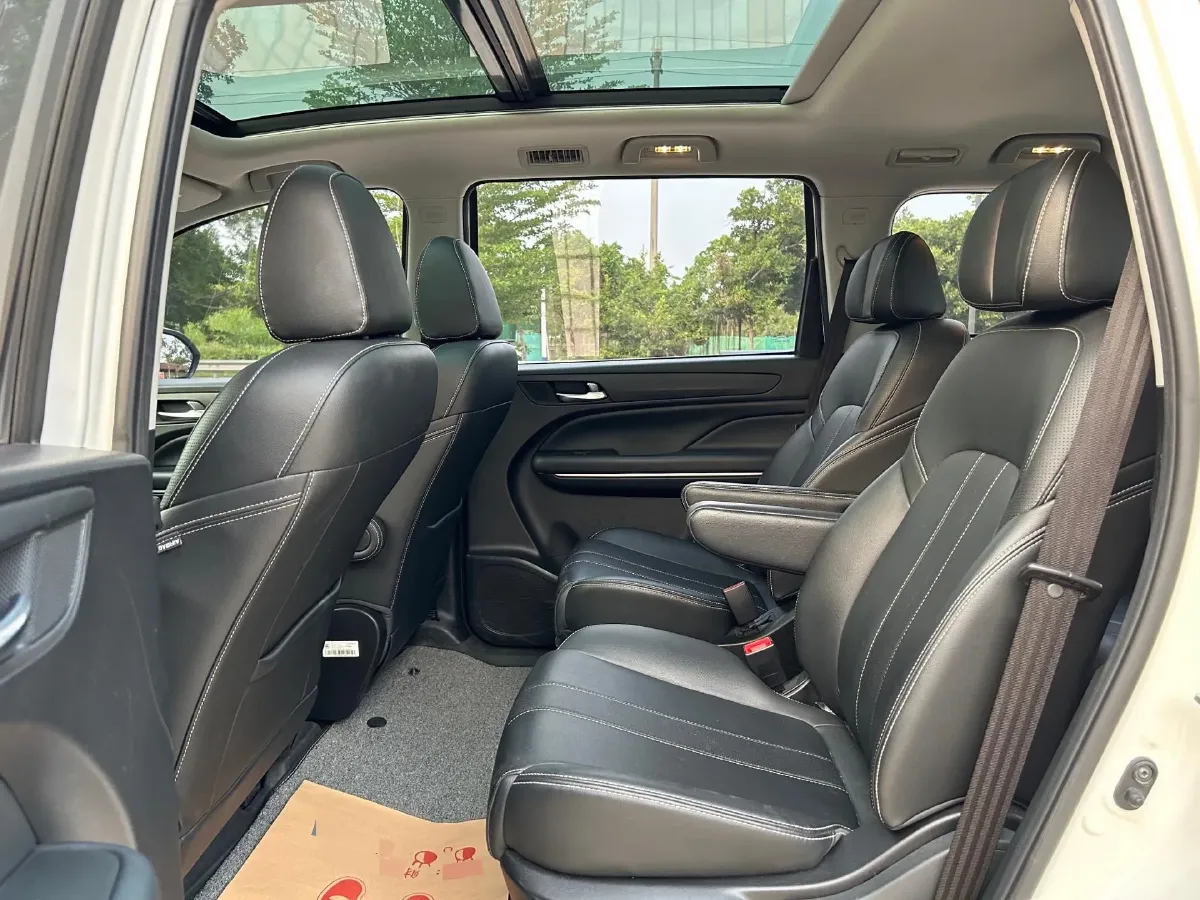 2021 GAC Trumpchi M6 1.5T 169HP L4 7DCT,autocango,china used car exporter,china ev exporter,chinese used car exporter,chinese used ev exporter