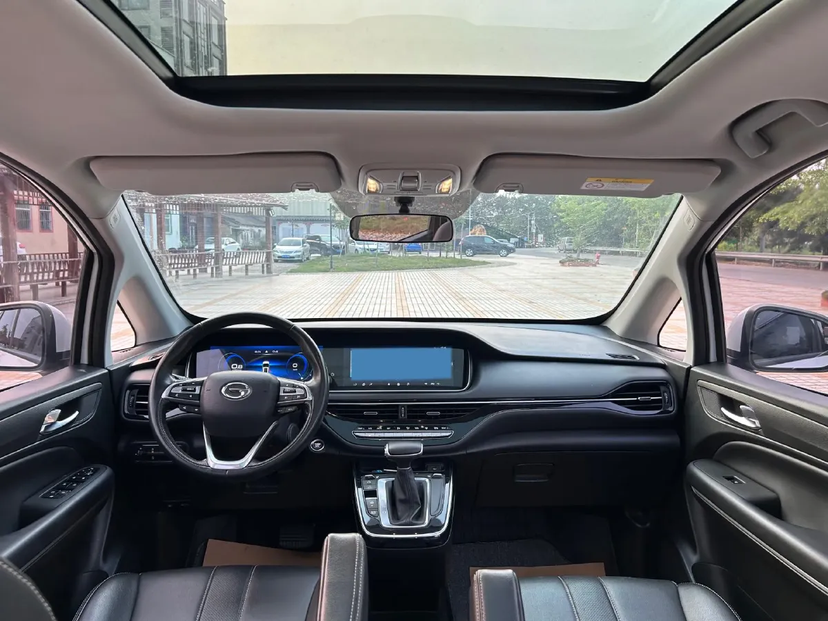 2021 GAC Trumpchi M6 1.5T 169HP L4 7DCT,autocango,china used car exporter,china ev exporter,chinese used car exporter,chinese used ev exporter