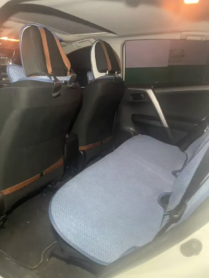 2019 Toyota RAV4 2.0L 151HP L4 CVT,autocango,china used car exporter,china ev exporter,chinese used car exporter,chinese used ev exporter