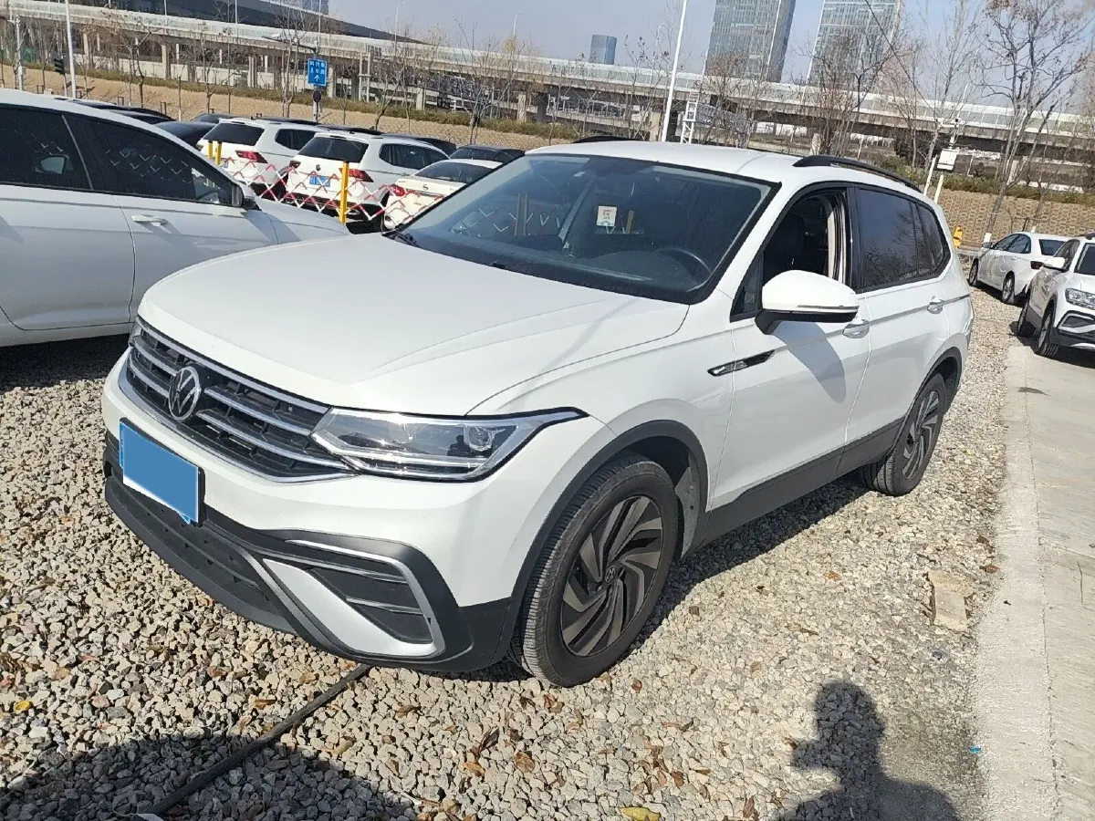 2022 MAXUS DaJia 5 BEV 70KWH,autocango,china used car exporter,china ev exporter,chinese used car exporter,chinese used ev exporter