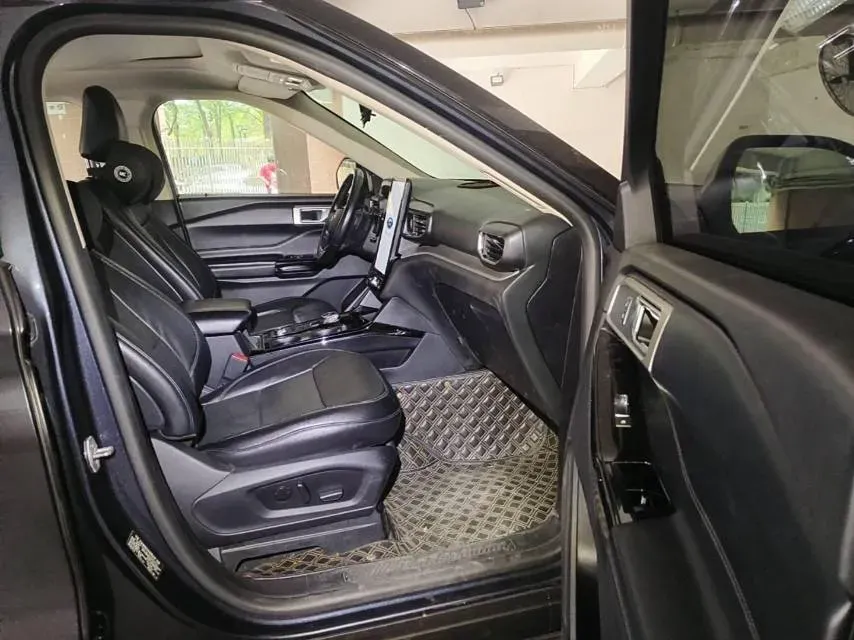 2020 Ford Explorer 2.3T 276HP L4 10AT,autocango,china used car exporter,china ev exporter,chinese used car exporter,chinese used ev exporter