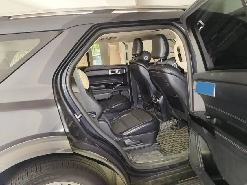 2020 Ford Explorer 2.3T 276HP L4 10AT,autocango,china used car exporter,china ev exporter,chinese used car exporter,chinese used ev exporter