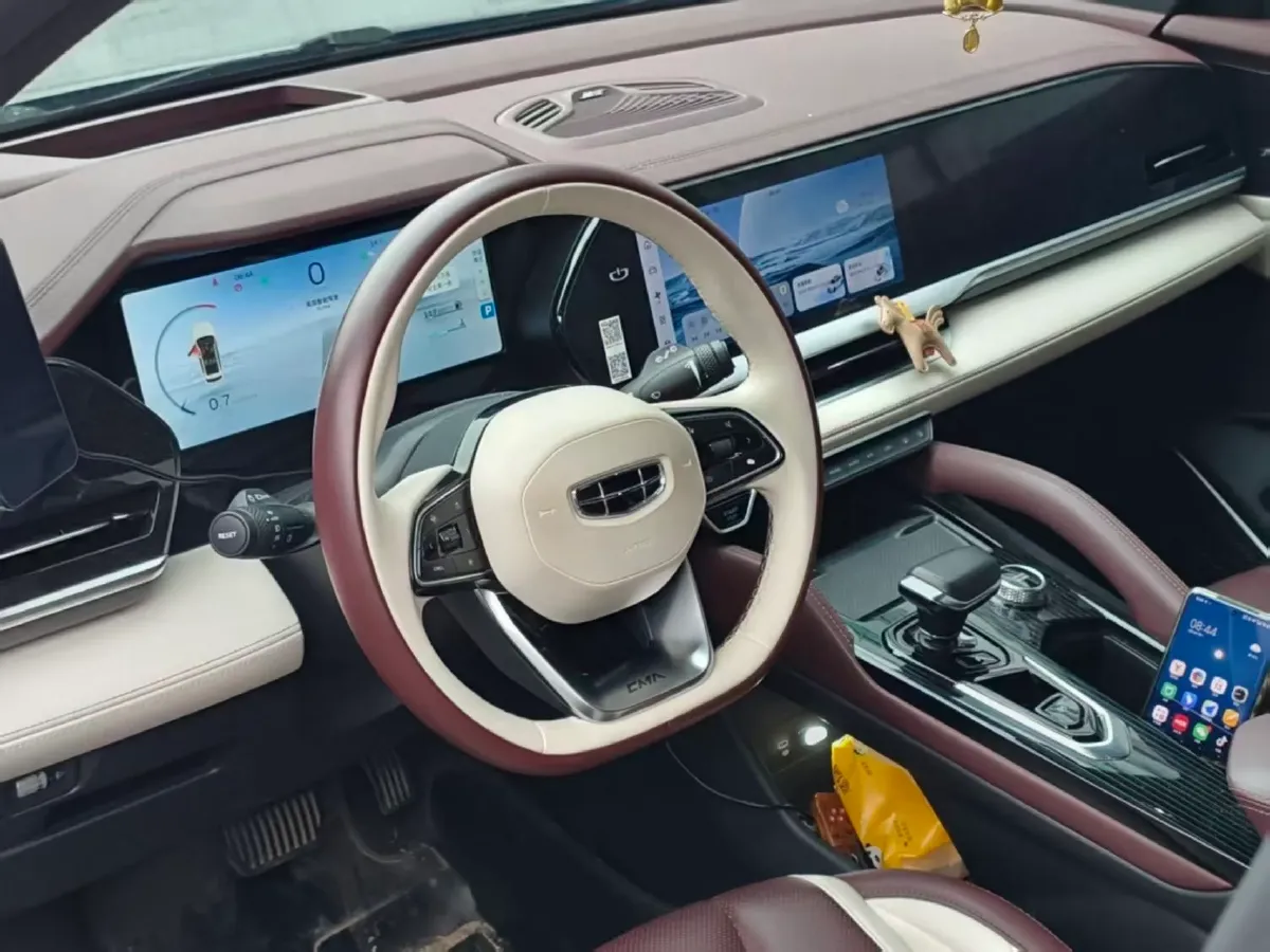 2021 Geely Monjaro 2.0T 238HP L4 8AT,autocango,china used car exporter,china ev exporter,chinese used car exporter,chinese used ev exporter