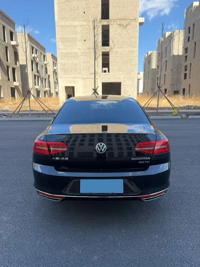 2018 Volkswagen Magotan 1.8T 180HP L4 7DCT,autocango,china used car exporter,china ev exporter,chinese used car exporter,chinese used ev exporter