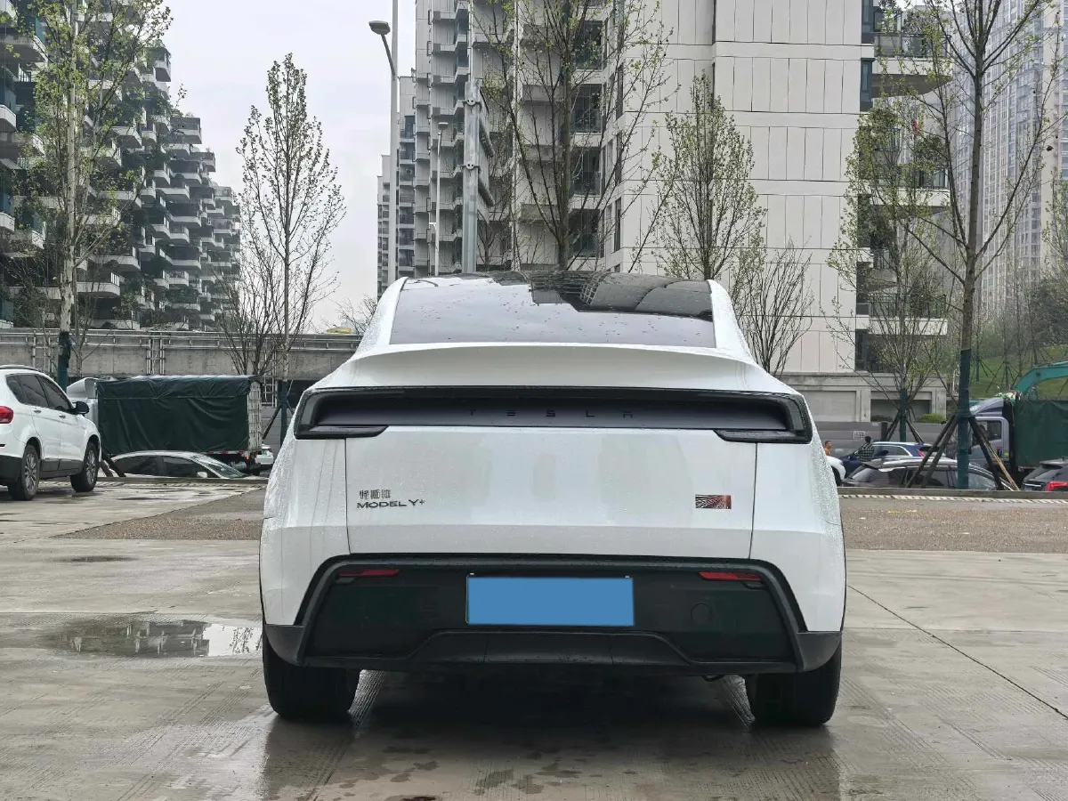 2025 Tesla Model Y BEV 78.4KWH,autocango,china used car exporter,china ev exporter,chinese used car exporter,chinese used ev exporter