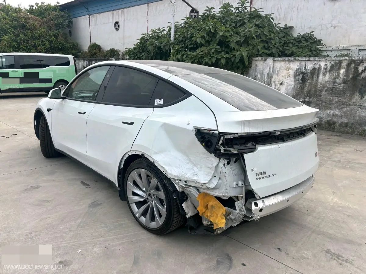 2025 Tesla Model Y BEV 78.4KWH,autocango,china used car exporter,china ev exporter,chinese used car exporter,chinese used ev exporter