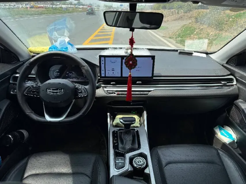 2022 Geely Emgrand 1.5L 114HP L4 CVT,autocango,china used car exporter,china ev exporter,chinese used car exporter,chinese used ev exporter