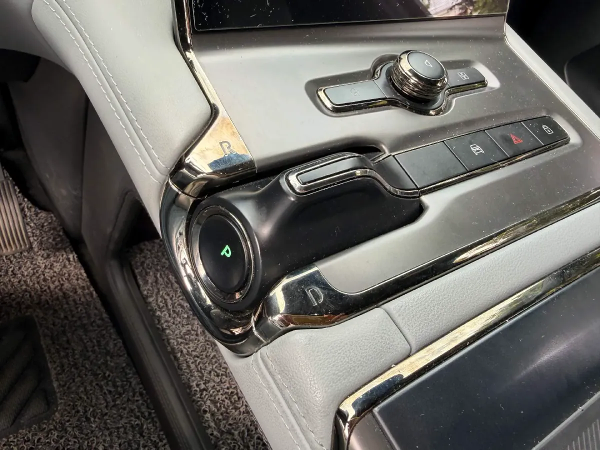 2020 Lexus NX 2.5L 155HP L4 E-CVT Hybrid,autocango,china used car exporter,china ev exporter,chinese used car exporter,chinese used ev exporter