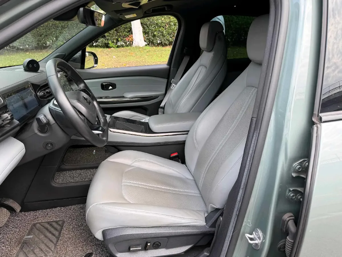 2020 Lexus NX 2.5L 155HP L4 E-CVT Hybrid,autocango,china used car exporter,china ev exporter,chinese used car exporter,chinese used ev exporter