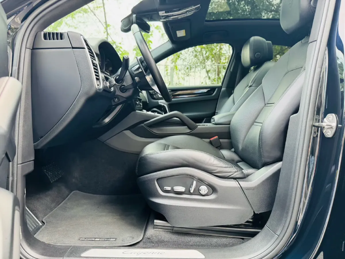 2019 Porsche Cayenne 3.0T 340HP V6 8AT,autocango,china used car exporter,china ev exporter,chinese used car exporter,chinese used ev exporter