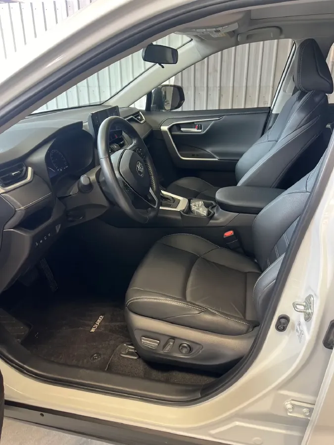 2023 Toyota Wildlander 2.0L 171HP L4 CVT,autocango,china used car exporter,china ev exporter,chinese used car exporter,chinese used ev exporter