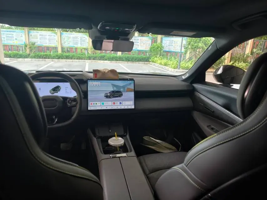 2025 LYNK&CO 08 EM-P 1.5T 163HP L4 3DHT PHEV 39.6/39.8KWH,autocango,china used car exporter,china ev exporter,chinese used car exporter,chinese used ev exporter